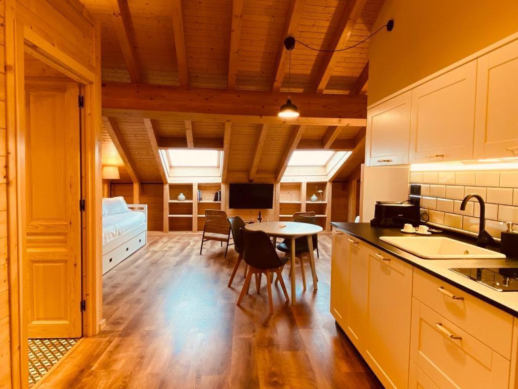 Siero Apartamentos La Casina De Los Musicos מראה חיצוני תמונה